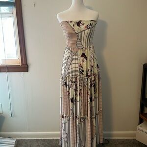 Women’s Strapless Maxi Dress